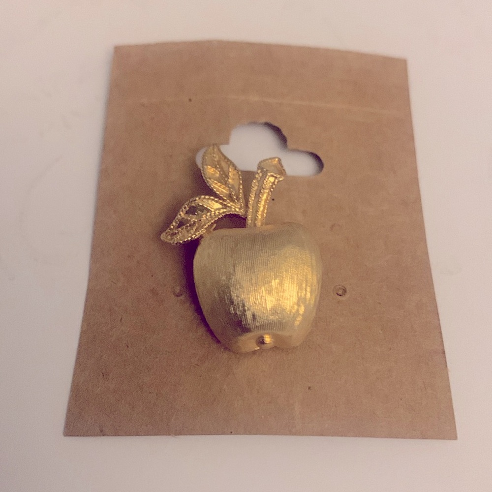 Apple pin brooch gold tone brushed mini - Picture 3 of 6